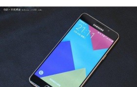 三星A7100手机的性能和功能综述（探索三星A7100手机的卓越性能与丰富功能）