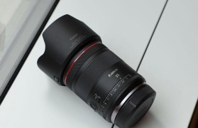 佳能1.4镜头（探索佳能1.4镜头的创新技术和出色性能）