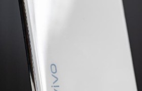 vivo国产屏的品质如何？（以vivo国产屏为主的手机屏幕的关键特点和性能评估）