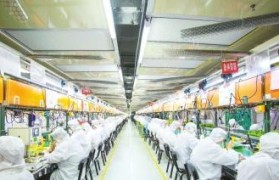 富士康过年留守（2022年中国春节，富士康员工面临的选择与困境）