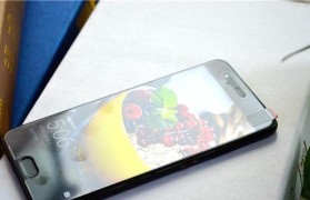 华为P10玩王者体验如何？（华为P10玩王者游戏流畅度、画质和操作感受一览）